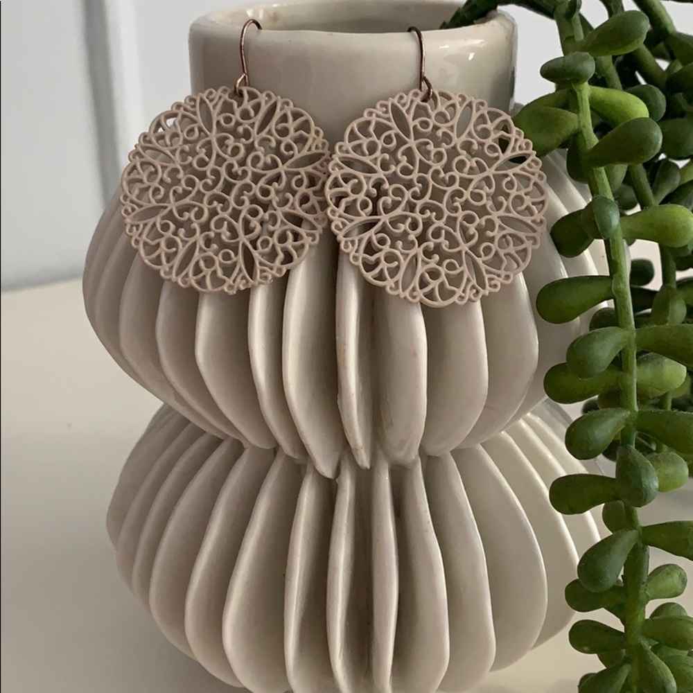 Creme Scroll Design 2” Earrings